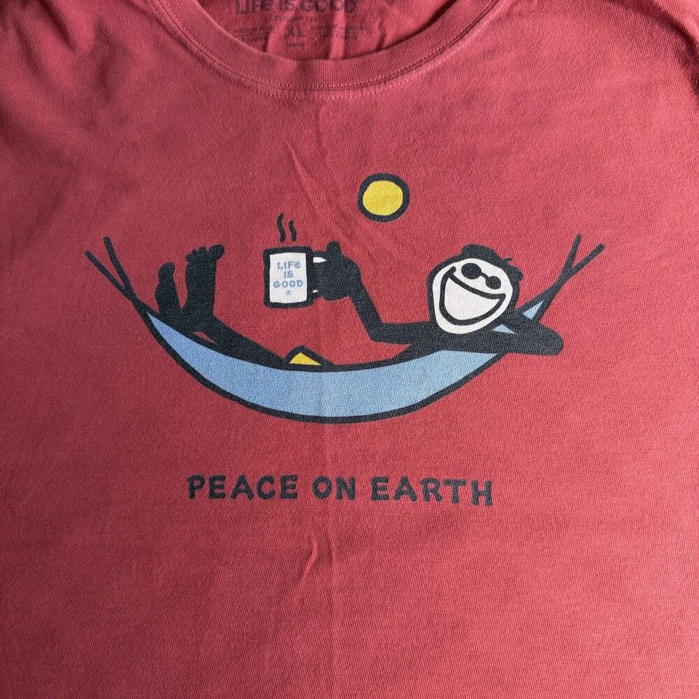 Life Is Good PEACE ON EARTH with Relax Hammock Men's Short sleeve Crusher Tee XL